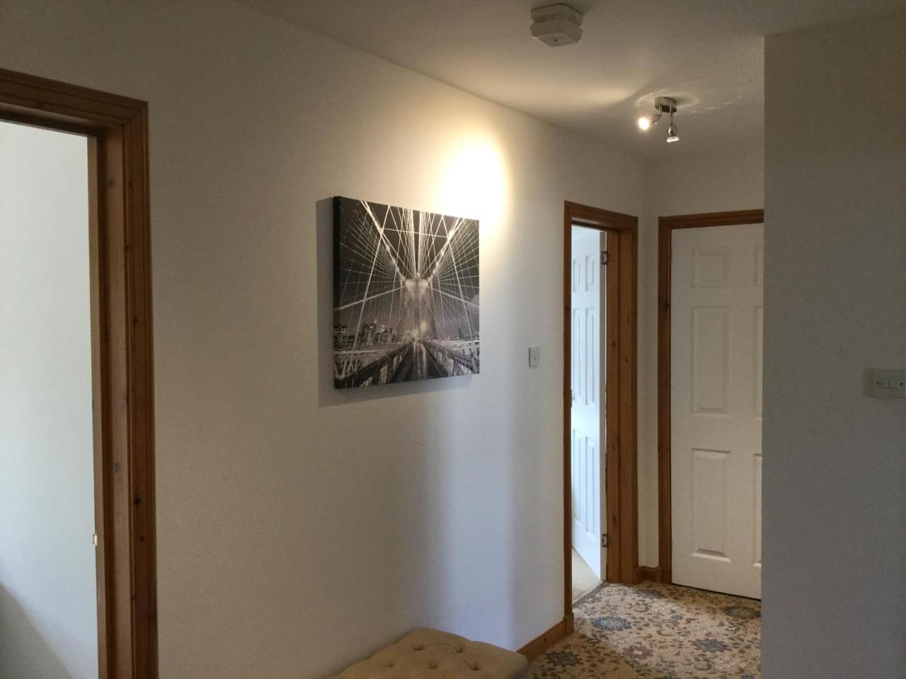 Two-Bedroom Apartment - Golf View Free Parking インヴァネス エクステリア 写真